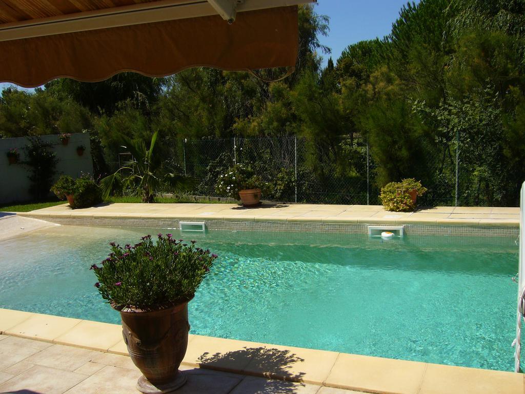 Le Clos De L'Olivade Bed & Breakfast Saint-Just  Bagian luar foto